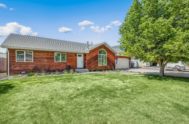 property at 624 Park Garden Rd