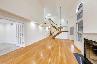 325 N Water St in Batavia, IL - Building Photo - Building Photo