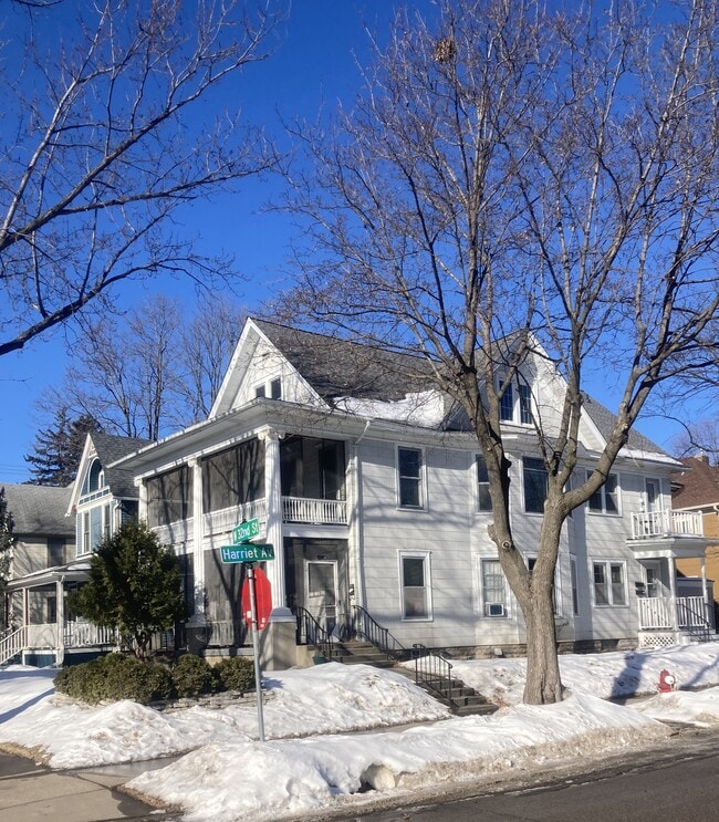 3150 Harriet Ave, Unit Apt C