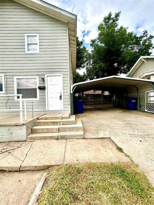 701 S Bickford Ave-Unit -110 E Jenkins in El Reno, OK - Building Photo