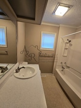 110 S Appleton Dr in Frontenac, KS - Building Photo - Building Photo