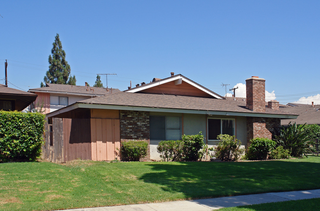 1131 9th St in Corona, CA - Building Photo