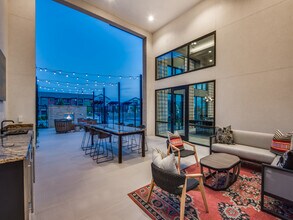 Lakeway Castle Hills in Lewisville, TX - Building Photo - Building Photo