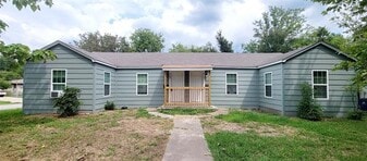 4303 Gordon St in Greenville, TX - Building Photo