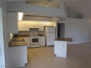 1529 SW 15th Pl in Cape Coral, FL - Building Photo - Building Photo