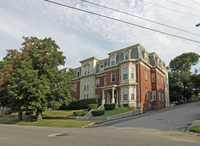 38-42 Summer St in Haverhill, MA - Building Photo