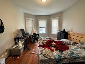 348 Faneuil St, Unit 3 in Boston, MA - Building Photo - Building Photo