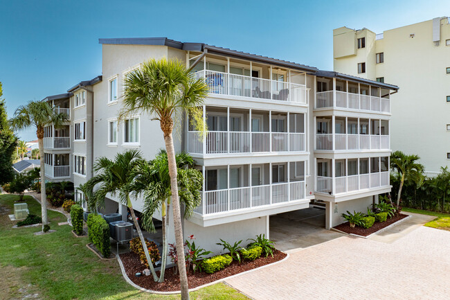 Park Beach Club in Punta Gorda, FL - Building Photo - Building Photo