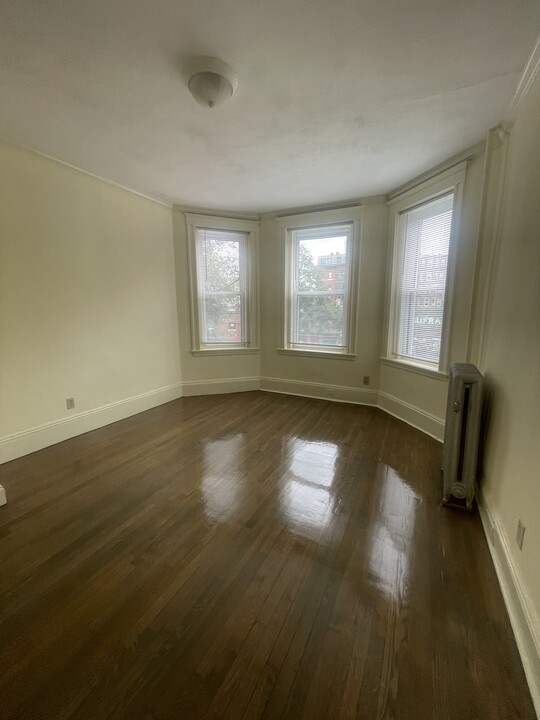 50 Queensberry St, Unit 6 in Boston, MA - Building Photo