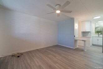 3810 Leahi Ave in Honolulu, HI - Building Photo - Building Photo