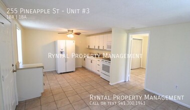 255 Pineapple St in Englewood, FL - Building Photo - Building Photo