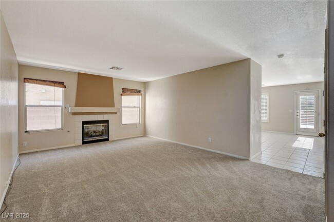 10261 Gaeta Pl in Las Vegas, NV - Building Photo - Building Photo