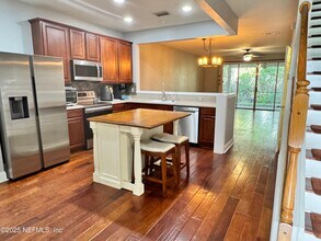 4193 Highwood Dr in Jacksonville, FL - Building Photo - Building Photo