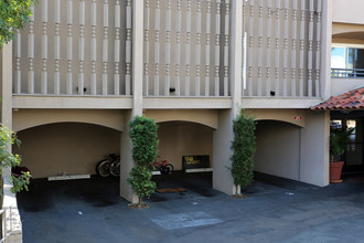 Casa del Norte Apartments in La Jolla, CA - Foto de edificio - Building Photo