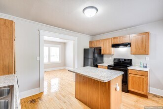 1202-1318 Summit Ave. in Oshkosh, WI - Building Photo - Building Photo