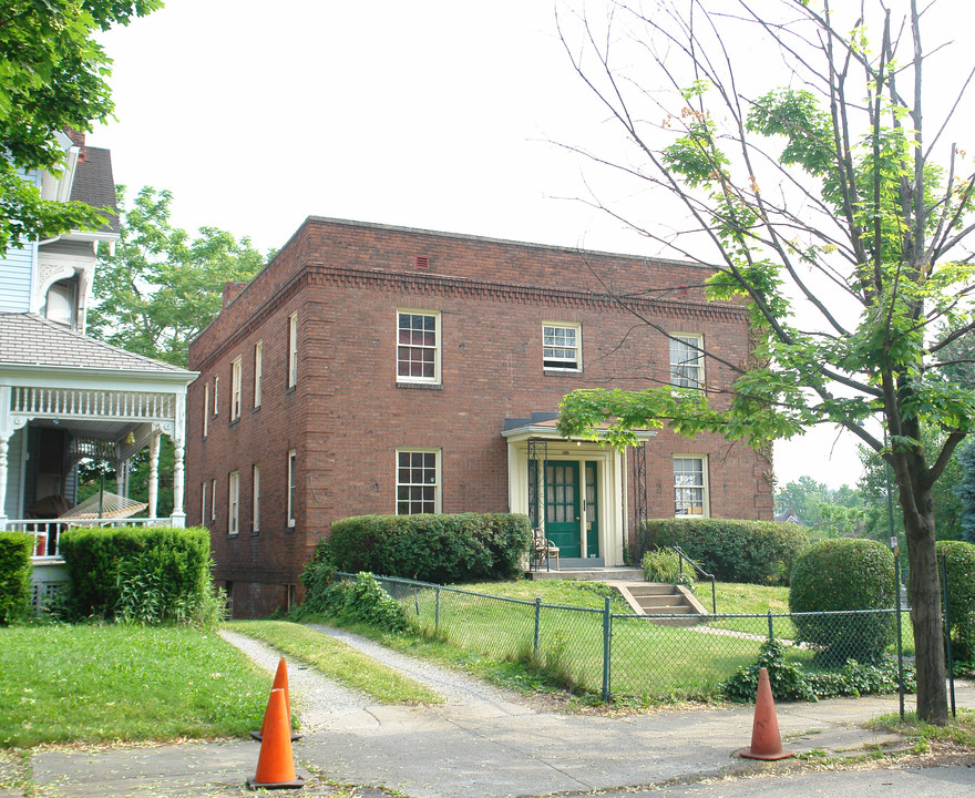 167 Morewood Ave in Pittsburgh, PA - Foto de edificio