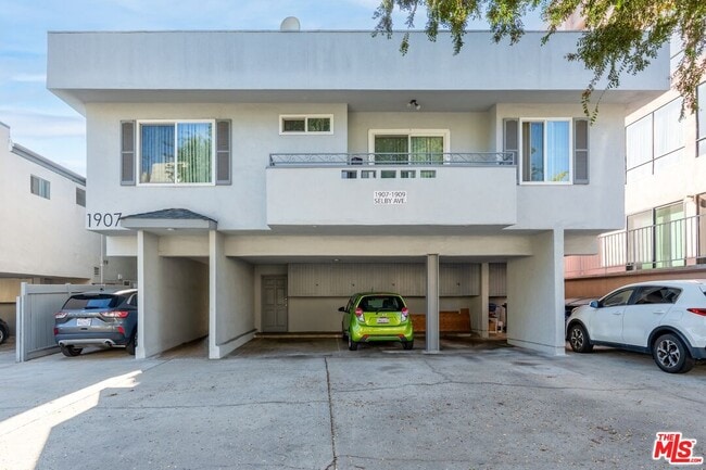 1907 Selby Ave in Los Angeles, CA - Building Photo - Building Photo