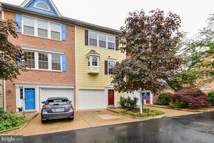 27 Herbert St in Alexandria, VA - Building Photo