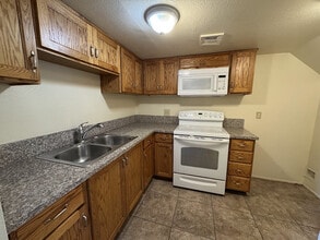 7127 W Coolidge St in Phoenix, AZ - Building Photo - Building Photo