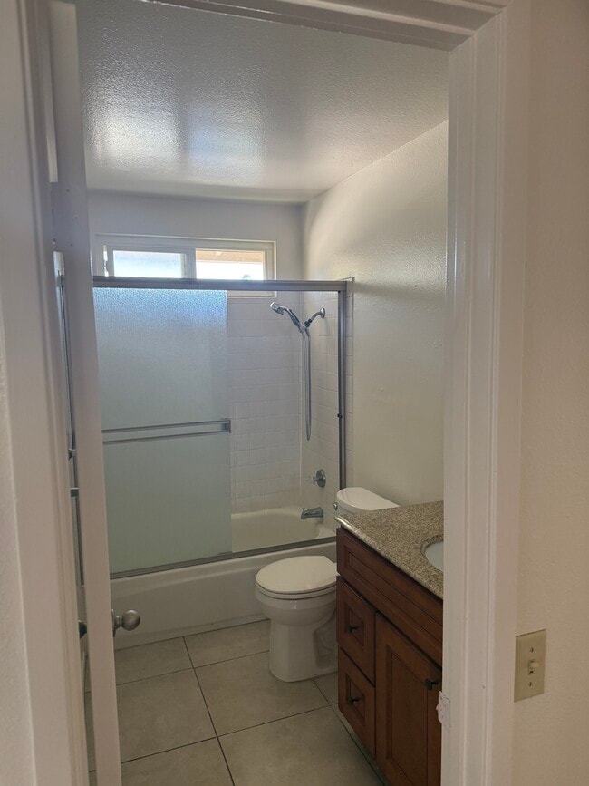 11782 Garden Grove Blvd, Unit C in Garden Grove, CA - Building Photo - Building Photo