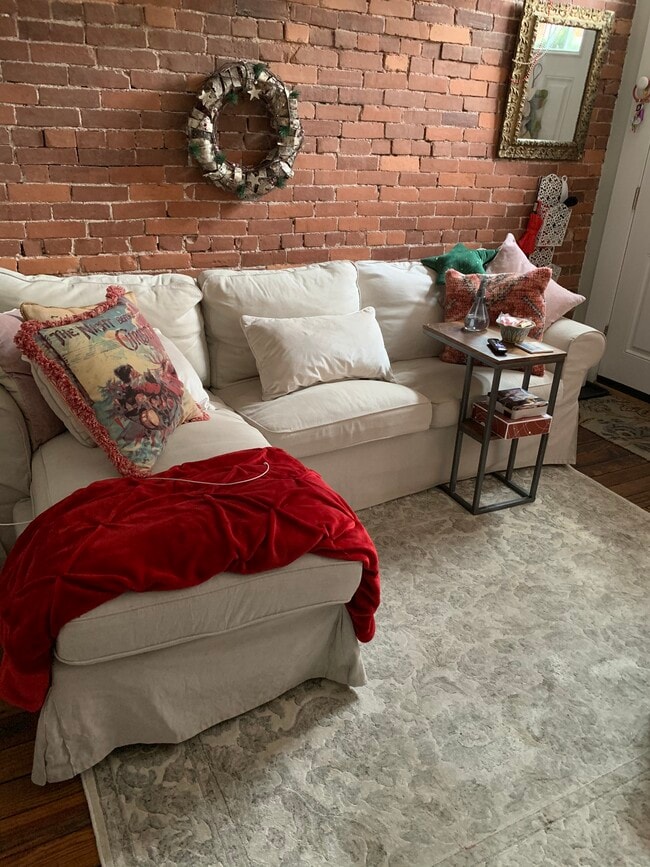 174 Cotton Way in Pittsburgh, PA - Foto de edificio - Building Photo