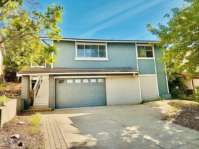 property at 1075 Braddock Ct