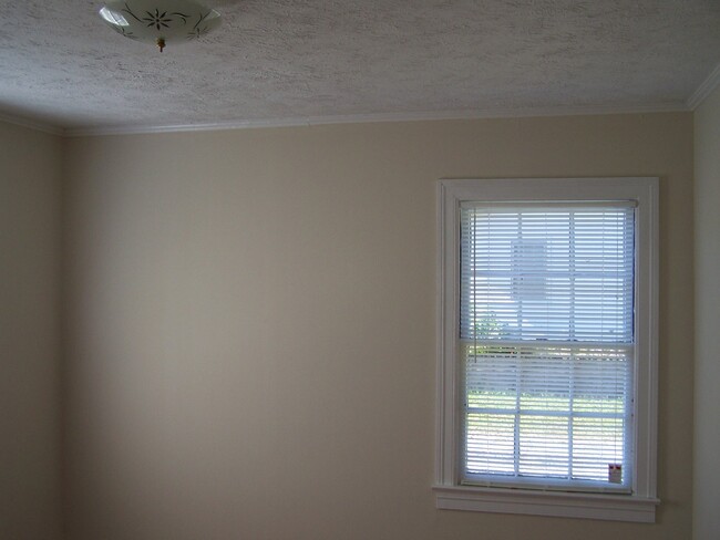 2123 Fayetteville Rd in Rockingham, NC - Building Photo - Building Photo