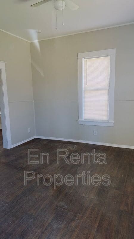 1217 Clinton Ave in Fort Worth, TX - Building Photo - Building Photo