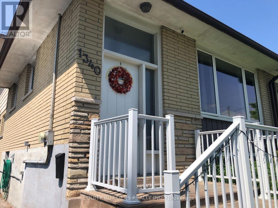 1340 Cedar St in Oshawa, ON - Building Photo