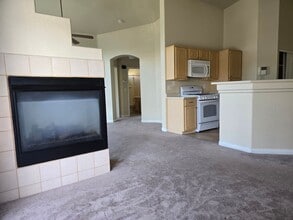 6608 Lavender Lilly Ln in North Las Vegas, NV - Building Photo - Building Photo