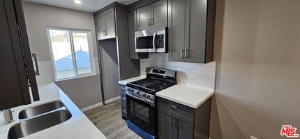 1522 Dixon St in Glendale, CA - Building Photo - Building Photo