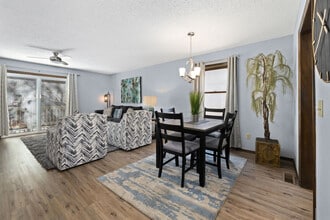 9 August Ln in Bella Vista, AR - Building Photo - Building Photo