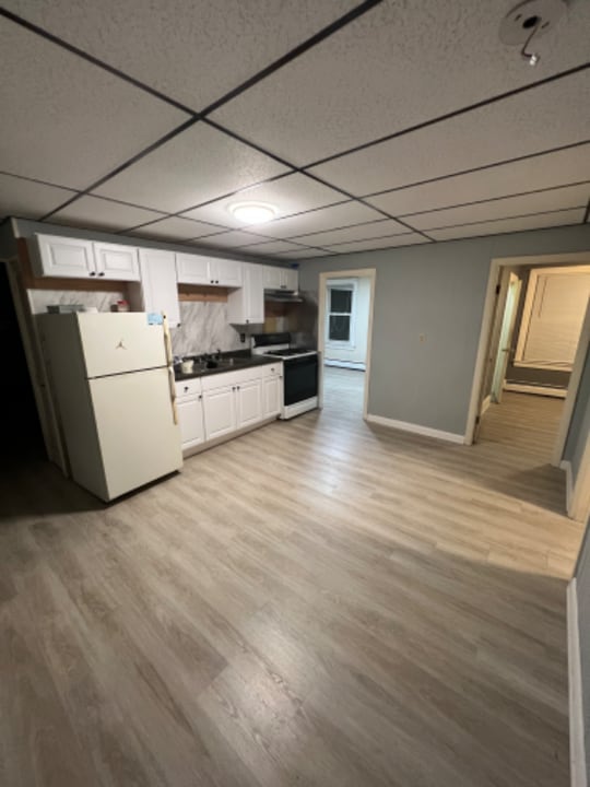 98 Japonica St Photo