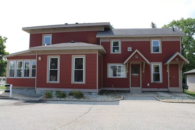 429 N State St in Big Rapids, MI - Building Photo - Building Photo