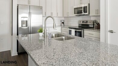 2110 Birkhall St in Raleigh, NC - Foto de edificio - Building Photo