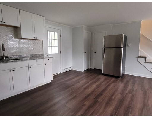 50 Grove St-Unit -3 in Hopkinton, MA - Building Photo - Building Photo