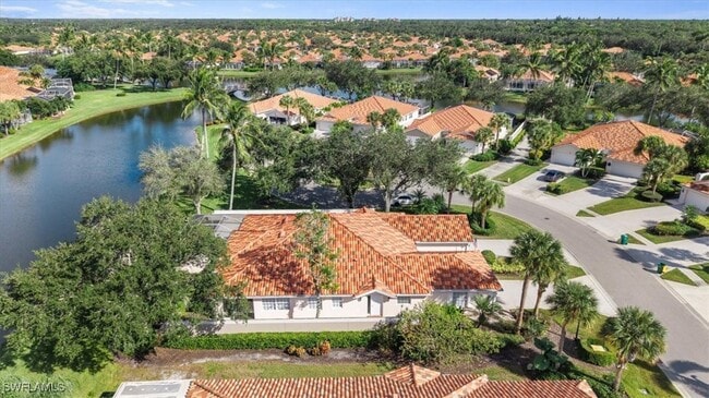 3575 El Verdado Ct in Naples, FL - Building Photo - Building Photo