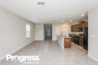 6807 Blue Moon Wy in Ruskin, FL - Building Photo - Building Photo