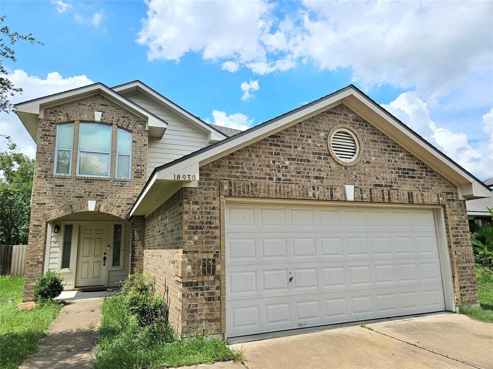 18930 Larkspur Hills Dr in Cypress, TX - Building Photo