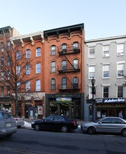 127 Washington St in Hoboken, NJ - Building Photo - Building Photo