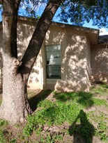 7904 Mallow in San Antonio, TX - Building Photo