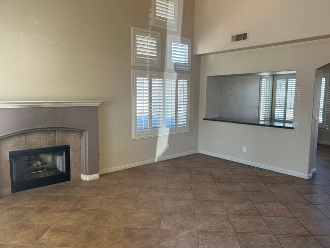 2624 Ridgewater Cir in Henderson, NV - Building Photo - Building Photo