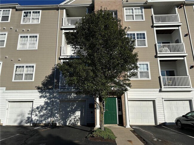 104 E Mill St in Woonsocket, RI - Building Photo - Building Photo