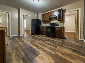 19 Upson St in Bristol, CT - Building Photo - Building Photo