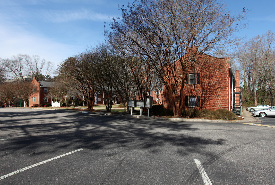 Country Club Homes in Raleigh, NC - Building Photo