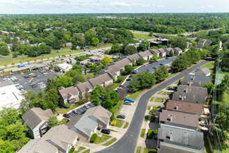 Lansdowne Heights Condominium Homes in Lexington, KY - Building Photo - Building Photo