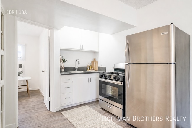 4558 W 173rd St, Unit AA in Lawndale, CA - Foto de edificio - Building Photo