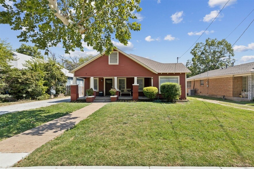 2511 Lipscomb St in Fort Worth, TX - Building Photo