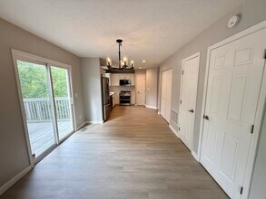 1069 Brayden Ct in Hebron, KY - Building Photo - Building Photo