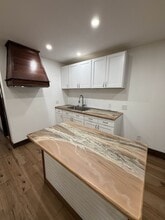 85 Abbott Rd, Unit Upper - Left in Buffalo, NY - Building Photo - Building Photo